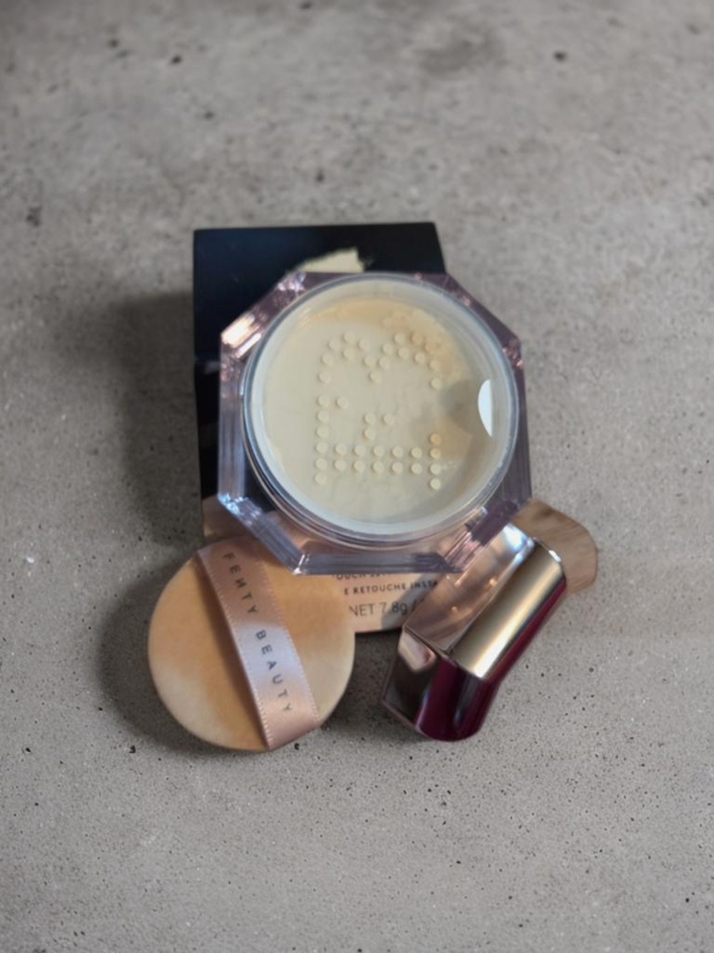 Fenty Beauty Pro Filt'r Mini Instant Retouch Setting Powder — New In Box - Picture 2 of 2